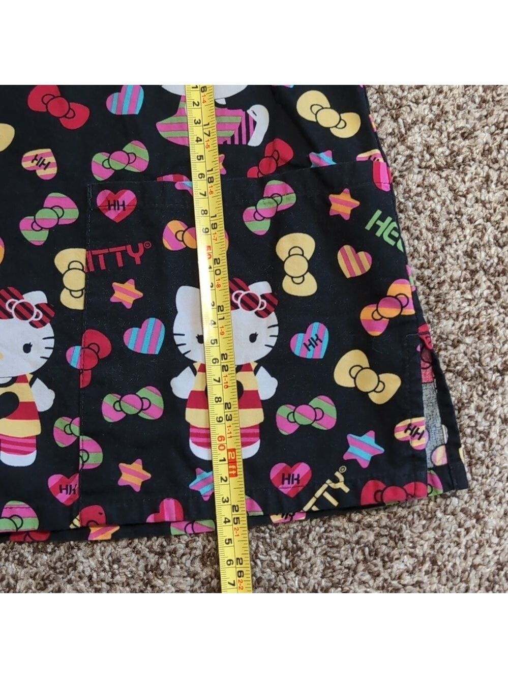 Hello Kitty Scrub Top Size medium - Picture 8 of 10